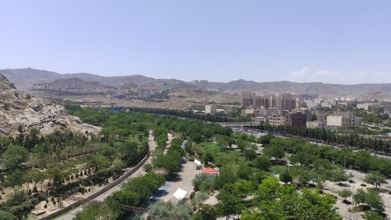 شاخص هوای مشهد روی عدد ۹۷ ایستاد؛ ۴ ایستگاه در وضعیت ناسالم برای گروه‌های حساس