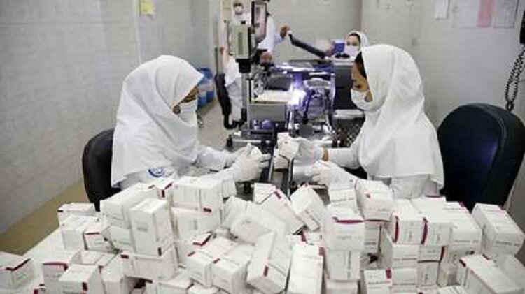 هشدار نماینده مجلس: کمبود نقدینگی می‌تواند خطوط تولید دارو را متوقف کند