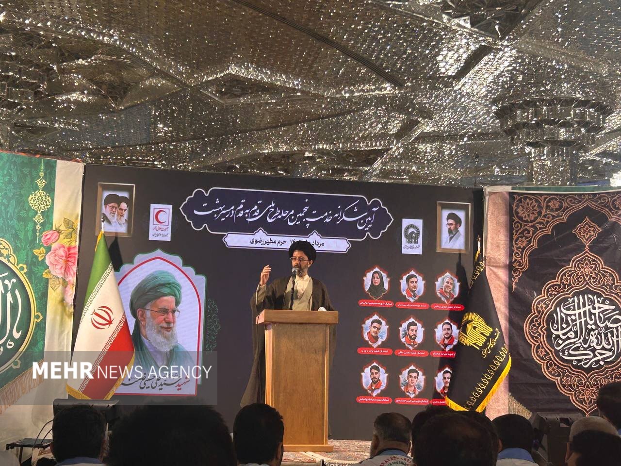 حضور ۲ هزار و ۲۰۰ عضو جوان و امدادگر هلال‌احمر در طرح خدمت به زائران حرم رضوی