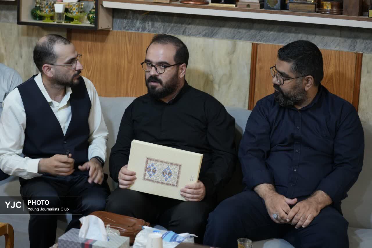 آیین تجلیل از شاعران رویداد هنگامه در قم