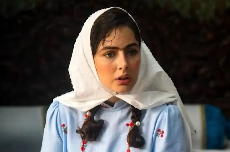 فرزانه فرنام ۲۸ ساله شد؛ تصویر صمیمی جشن تولد بازیگر «خجسته» در بامداد خمار