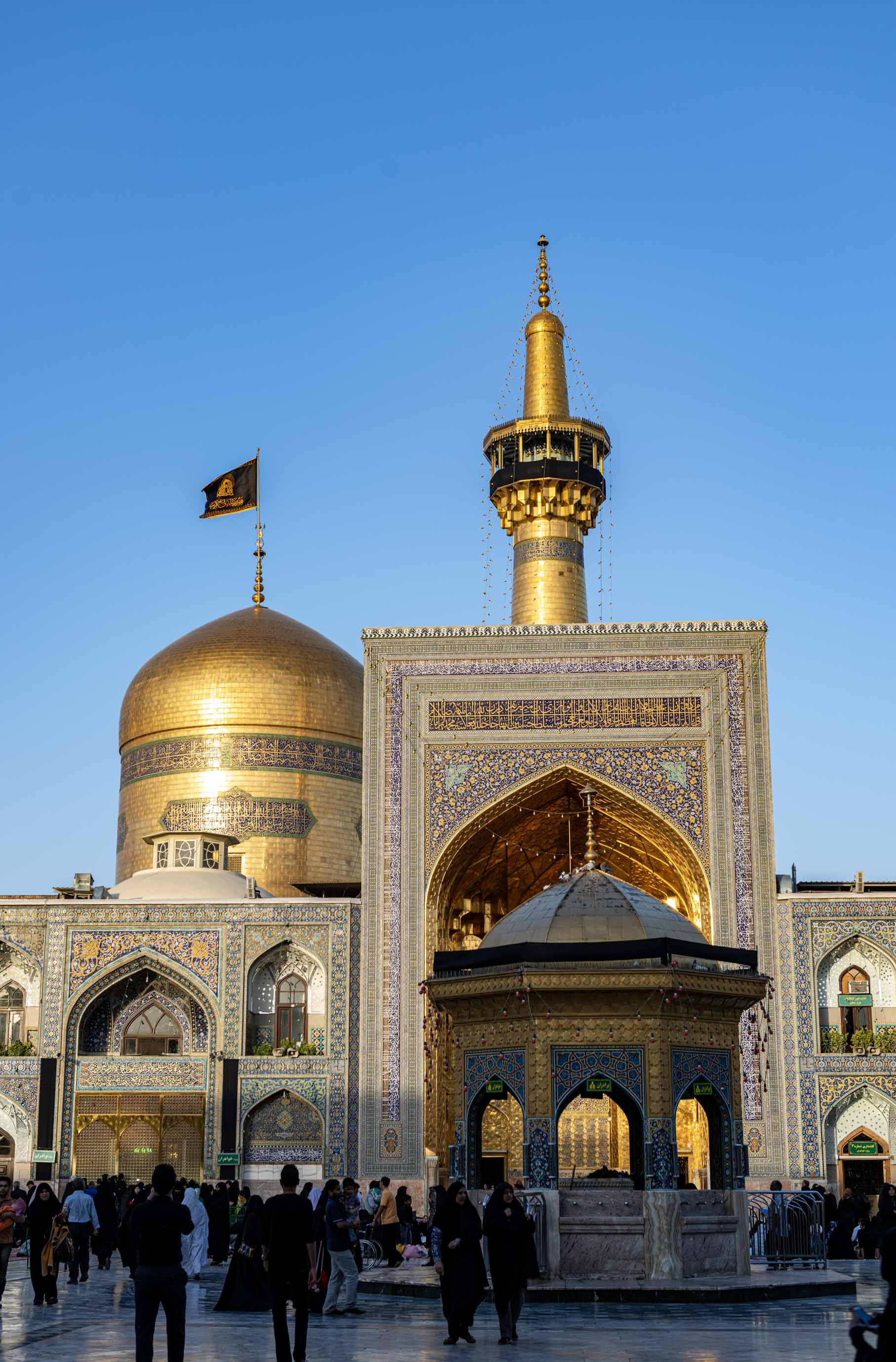 «سوگِ امامِ غریب در ساحلِ گرم»؛ میناب و آناتومی آیین‌های رضوی در جنوب ایران