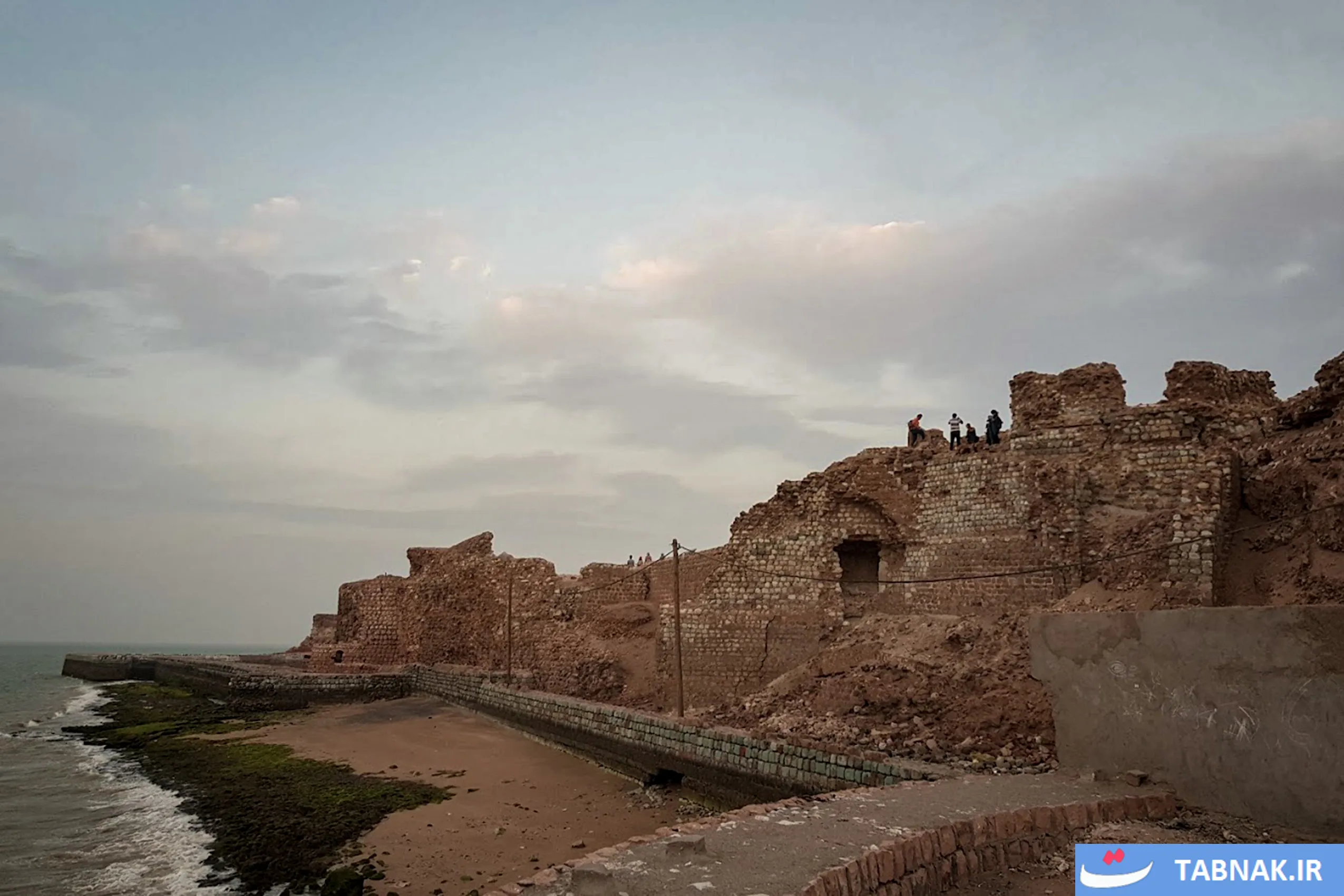 قلعه پرتغالیها در چشمانداز جزایر جنوبی