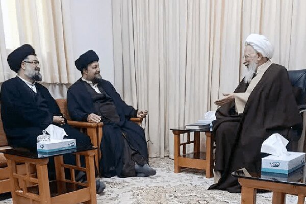 سفر تولیت حرم امام(ره) به دماوند و میزبانی آیت‌الله جوادی آملی