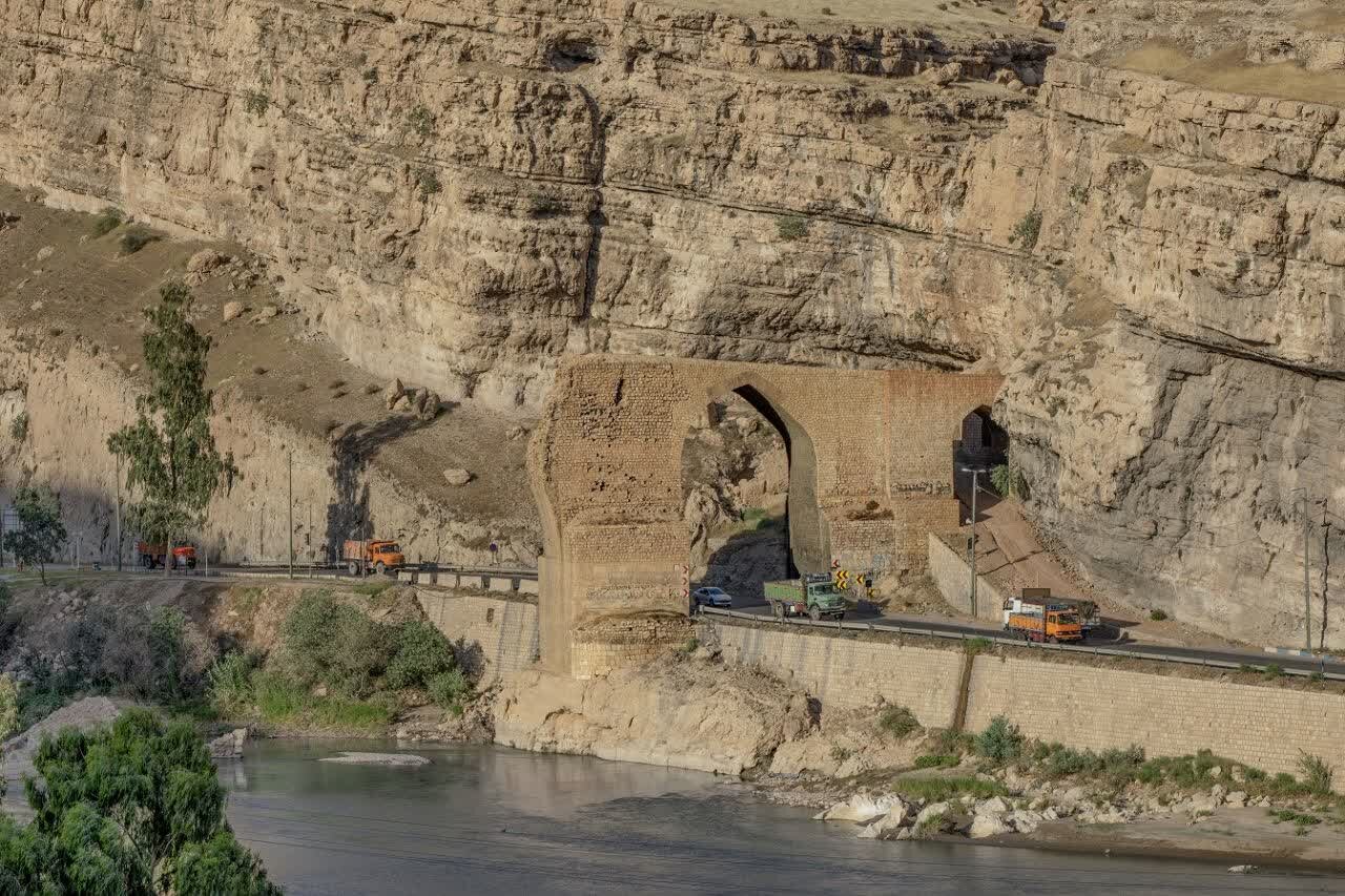مرمت و احیای پل تاریخی پلدختر با اعتبارات ملی آغاز شد
