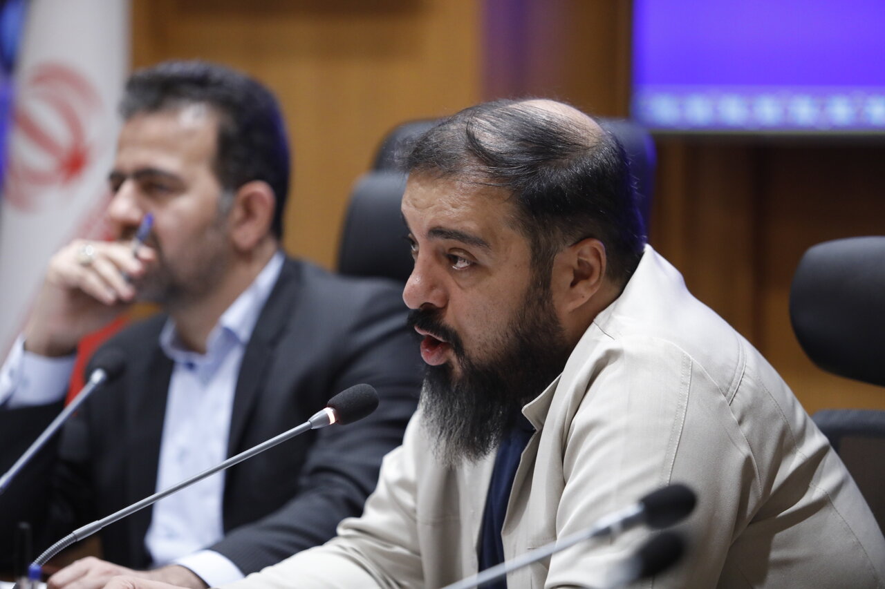 مدیر خانه مطبوعات قم: شورای شهر در ماه‌های پایانی مصوبه حمایتی ماندگاری برای اهالی رسانه تصویب کند