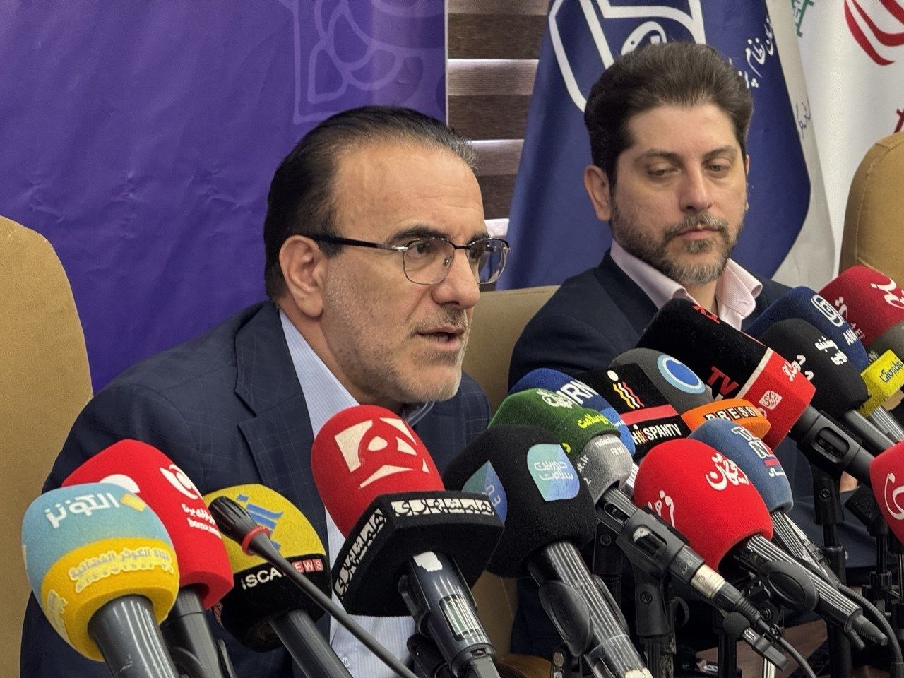 رئیس سازمان نظام پزشکی: با مداخله‌گران غیرمجاز حوزه سلامت باید برخورد ویژه شود