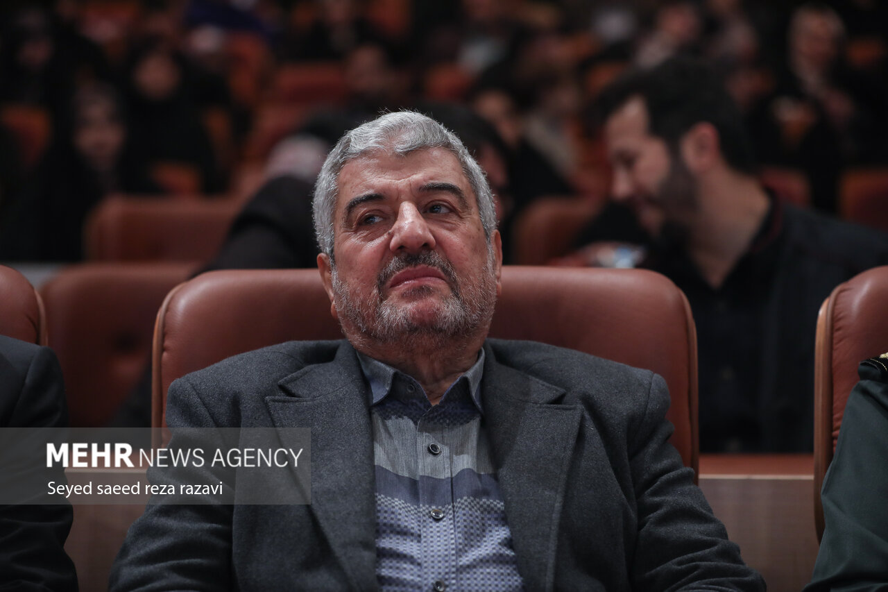 جعفری: ۳۷ سال رهبری، مسیر آماده‌سازی امت برای قیام بزرگ را هموار کرد