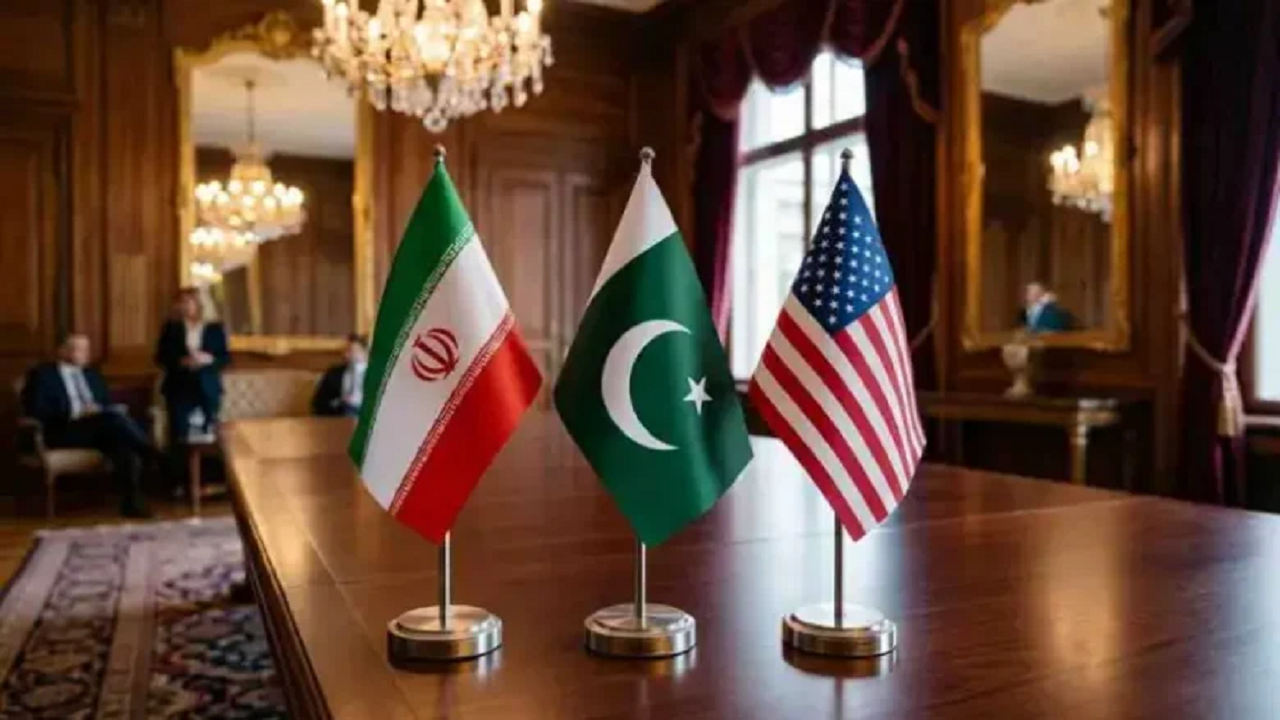 مقام پاکستانی: گفتگوهای تهران و واشنگتن برای گشایش هرمز و پایان درگیری همچنان ادامه دارد