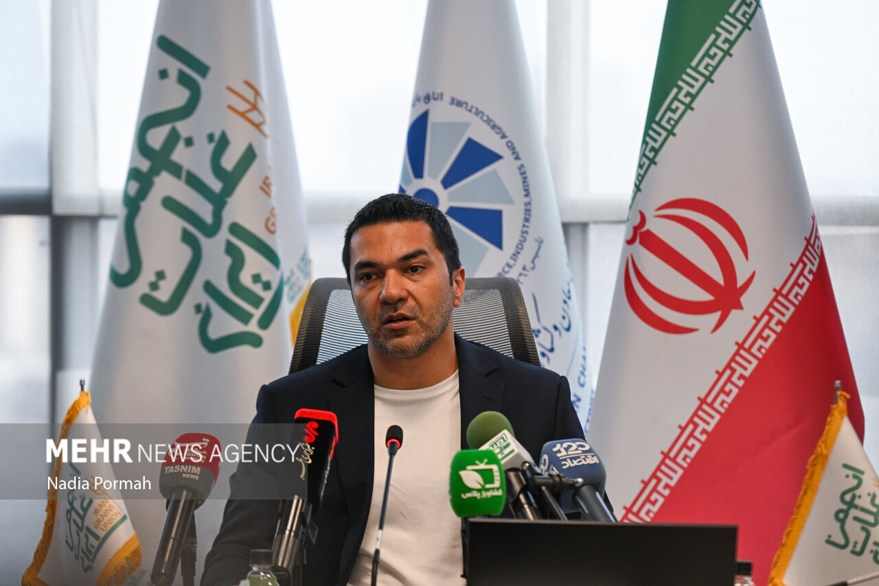 رئیس انجمن غلات ایران به سوالات خبرنگاران پاسخ داد
