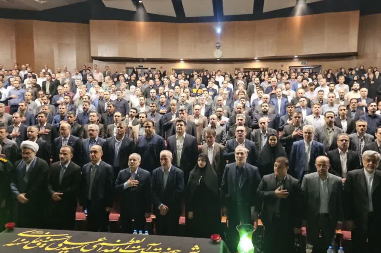 آیین گرامیداشت مقام دولتمردان فداکار در تالار مرکزی رشت برگزار شد