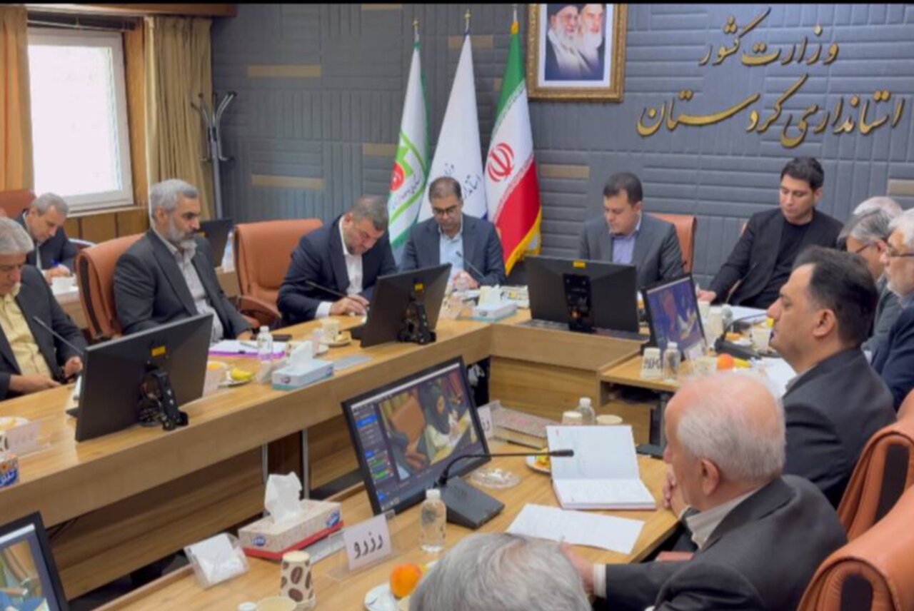 معاون علمی رئیس‌جمهور در سنندج: بررسی مسیر توسعه کردستان