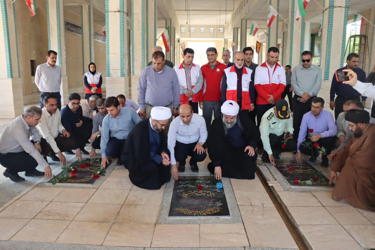 امام جمعه دشتی بر ضرورت گره‌گشایی واقعی از مشکلات مردم در هفته دولت تأکید کرد