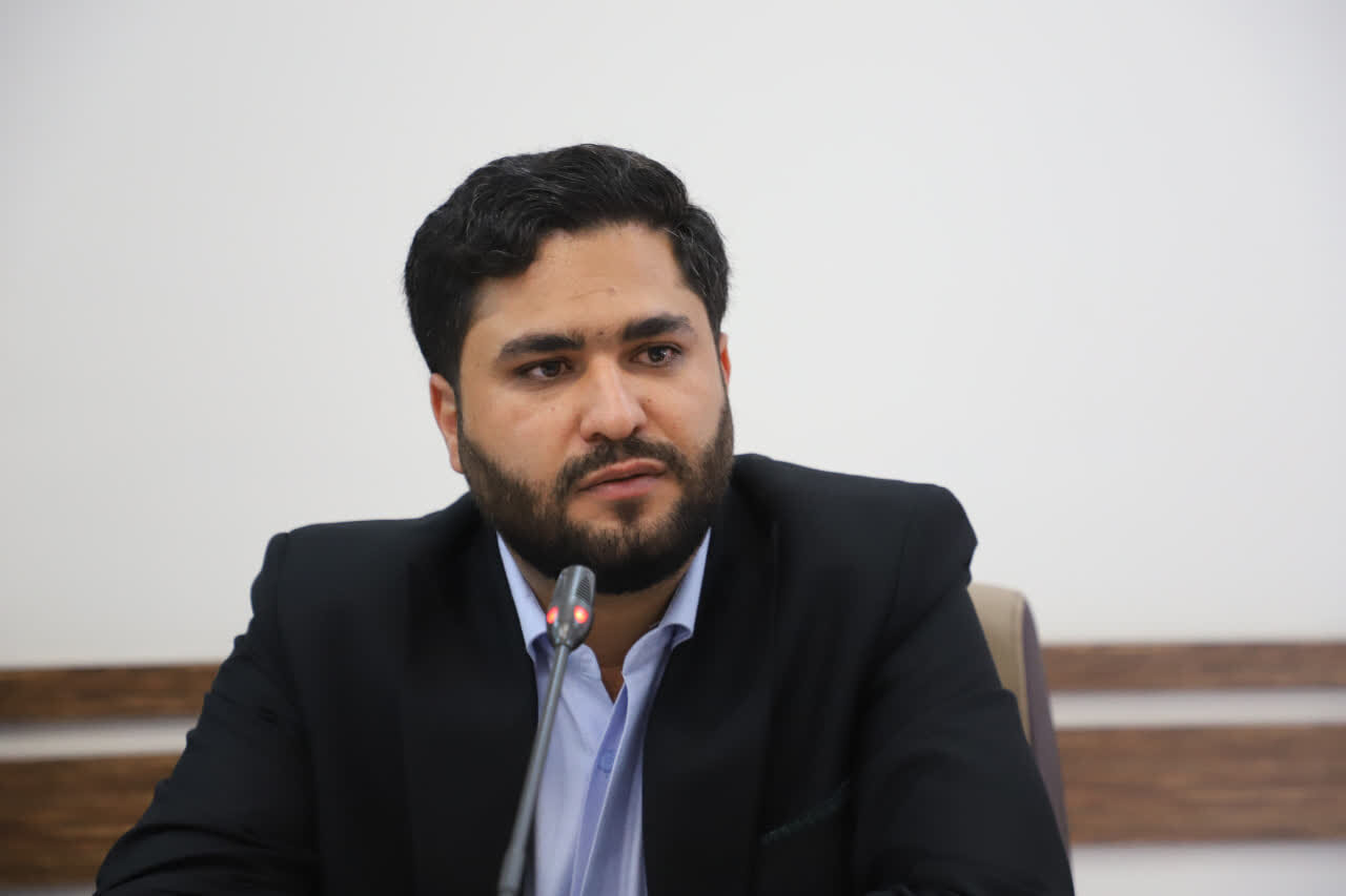 دادستان خاتم از کشف ۲۵۰ لیتر مشروبات الکلی و دستگیری تولیدکننده خبر داد