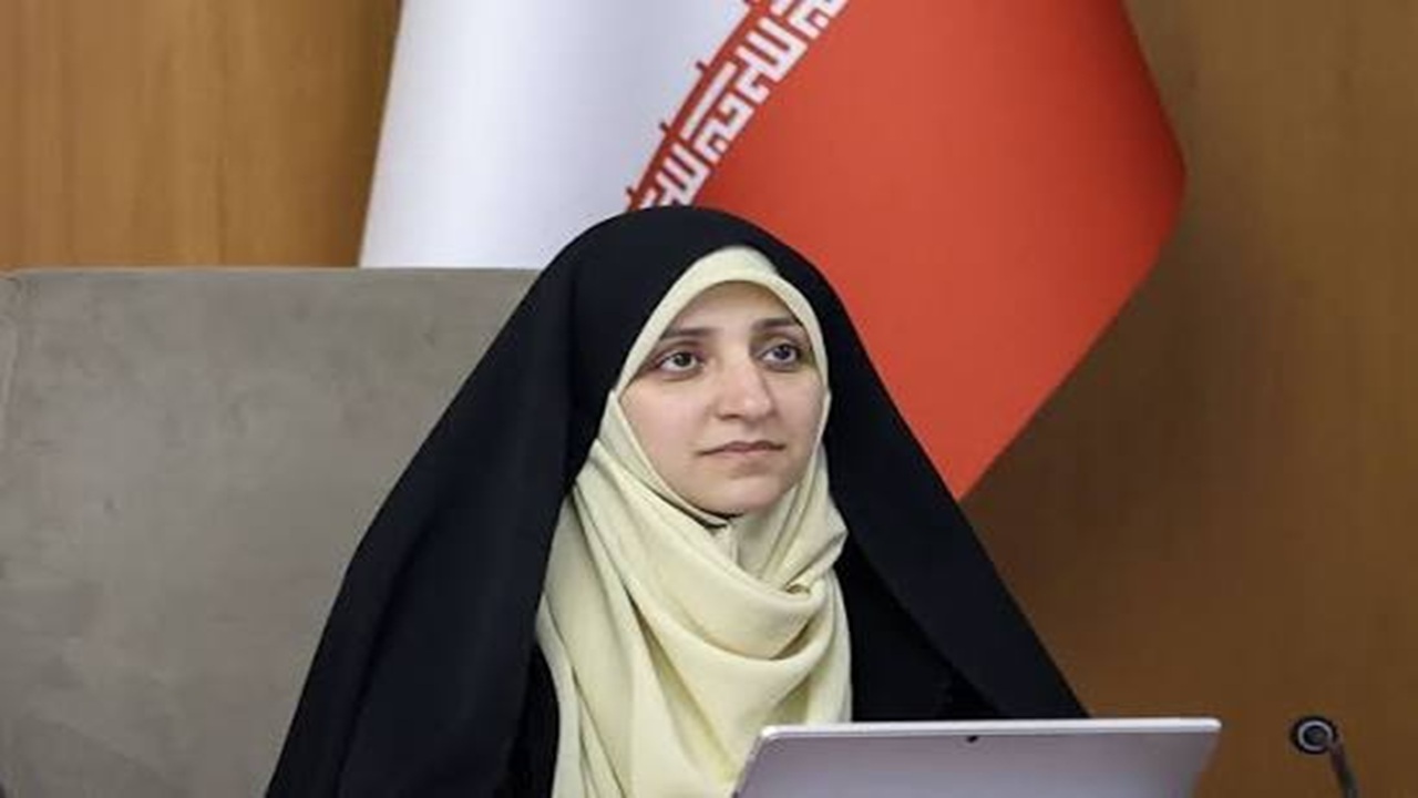 معاون رئیس‌جمهور خبر داد: «کارت امید مادر» از سال ۱۴۰۵ به مادران تقدیم می‌شود