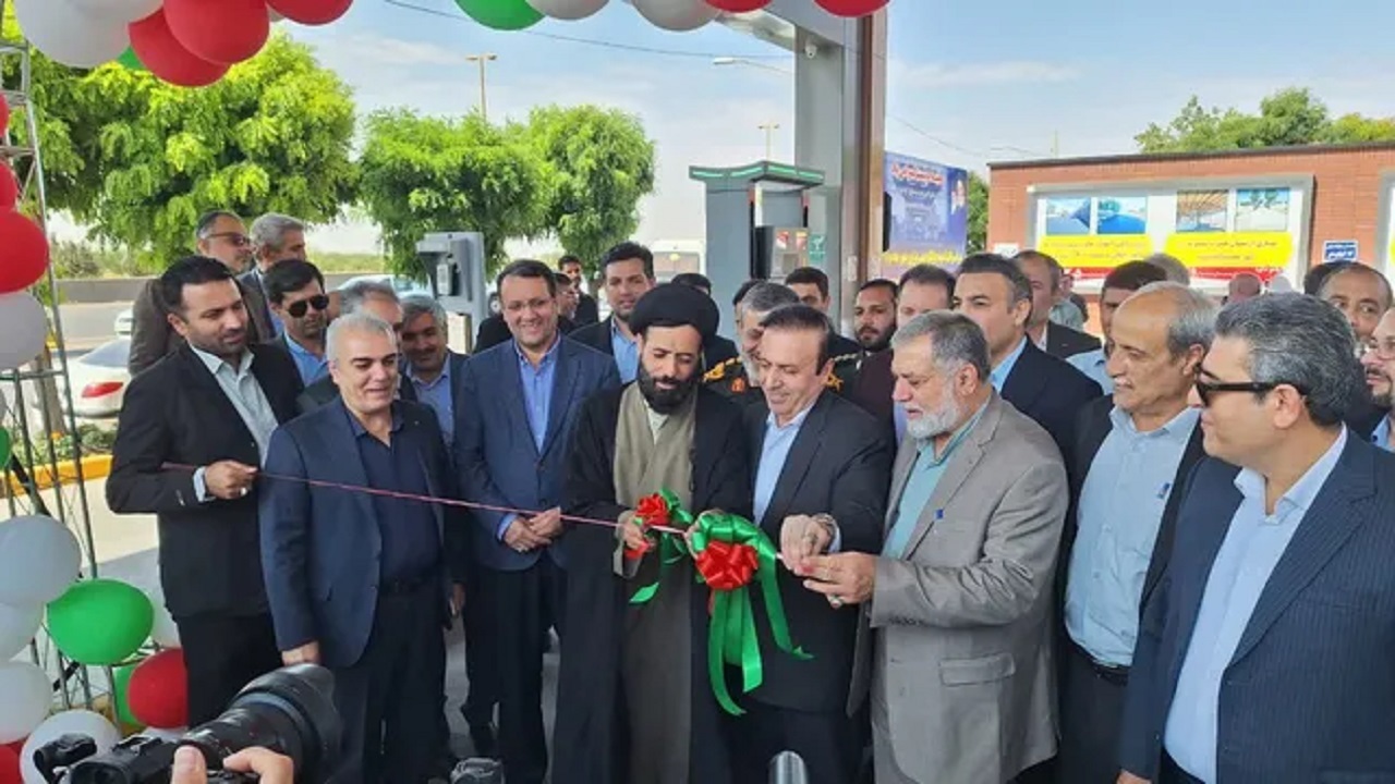 جایگاه سوخت جدید محمودآباد با هزینه ۵۰ میلیارد تومان بهره‌برداری شد