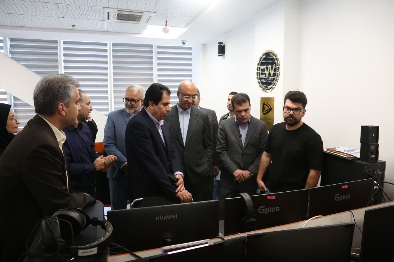 استاندار کرمانشاه: مسیر صادرات محصولات دانش‌بنیان به عراق هموار می‌شود