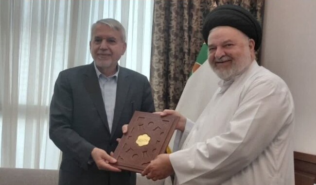 دیدار وزیر میراث فرهنگی با نماینده آیت‌الله سیستانی