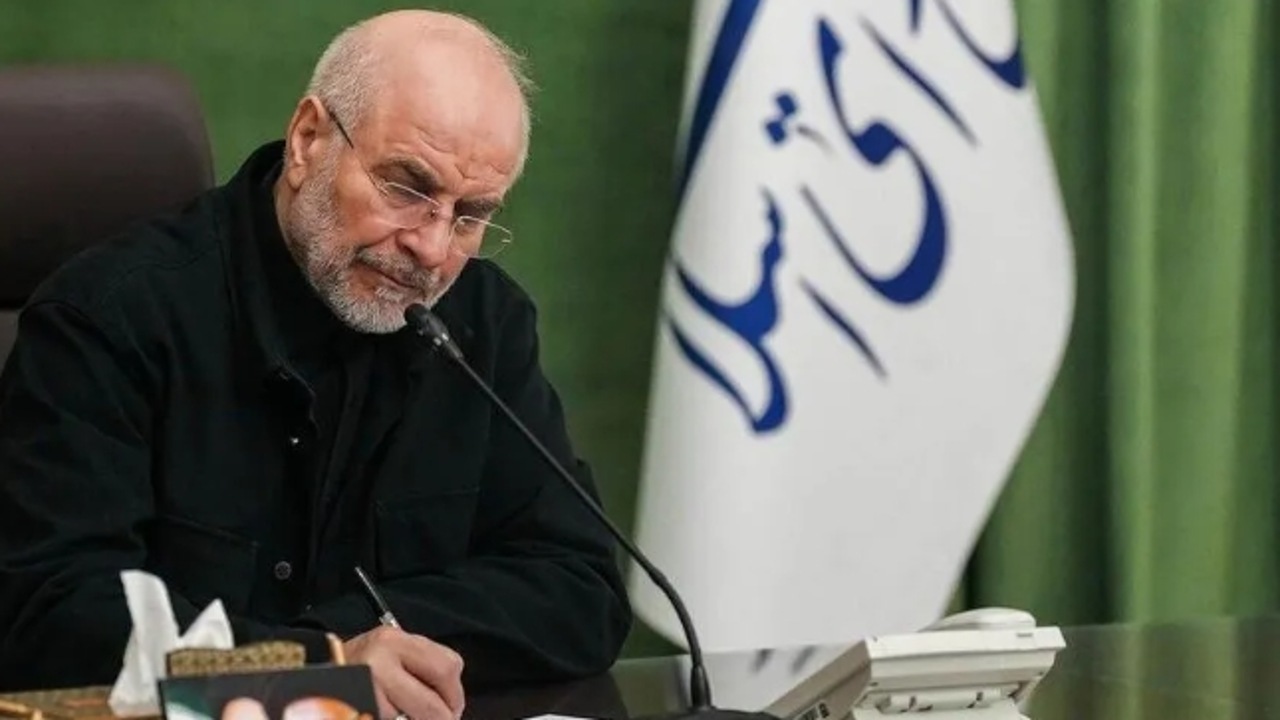 رئیس مجلس، لفاظی وزیر خزانه‌داری آمریکا درباره تحریم ایران را «استندآپ مضحک» خواند