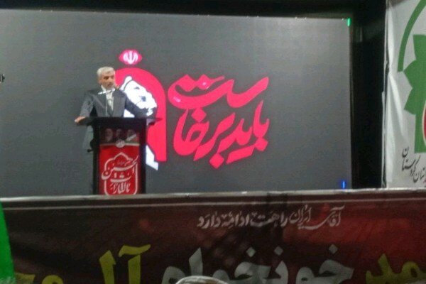 قاسمی در سنندج: هویت ایرانی و اسلامی ملت با هیچ فشار و تهدیدی خدشه‌پذیر نیست