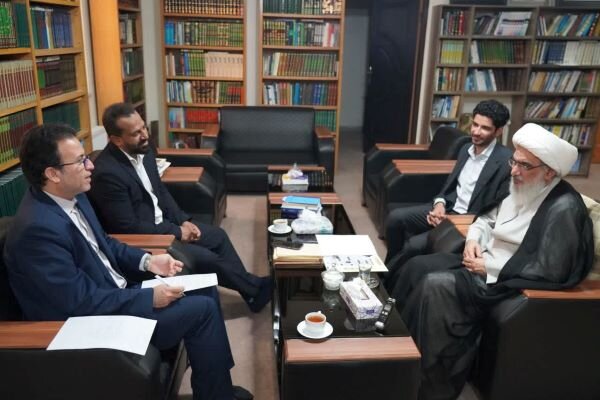 هشدار امام جمعه بوشهر: اگر تجارت دریایی تخصصی نشود، بوشهر عقب می‌ماند