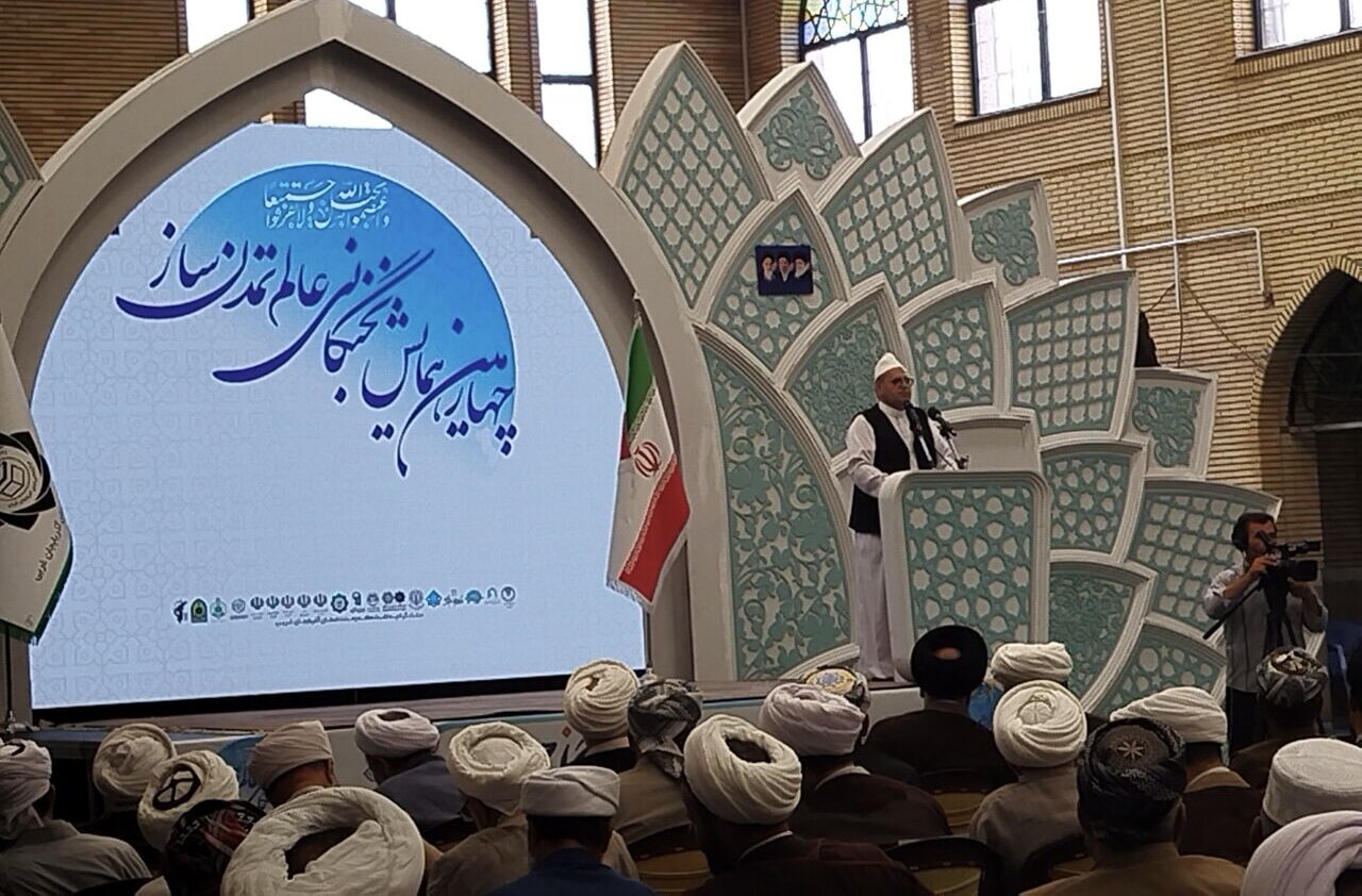نایب رئیس مجلس علمای آفریقای جنوبی: ایستادگی ملت ایران الگویی برای ملل مسلمان شده است