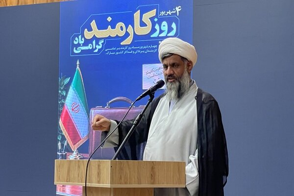 امام جمعه دمق: کارگزاران نظام با خدمت صادقانه اعتماد مردم را تقویت کنند