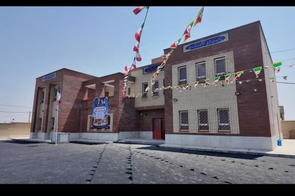 افتتاح مدرسه ۶ کلاسه دخترانه در روستای بنه‌گز تنگستان همزمان با هفته دولت