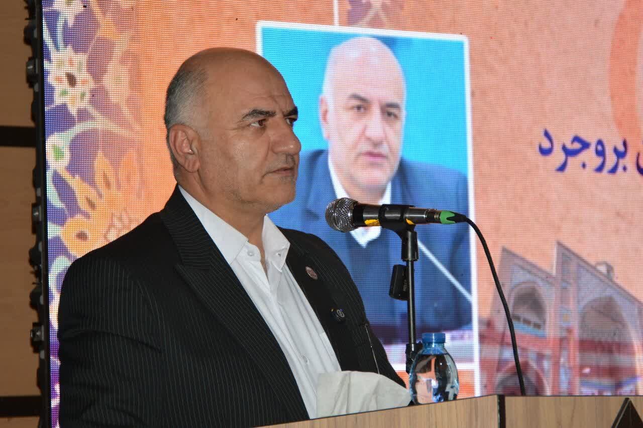 بافت تاریخی ۲۸۰ هکتاری بروجرد و ۷۰۰ اثر ثبت‌شده؛ فرماندار خواستار ارتقای جایگاه ورشوی این شهر شد