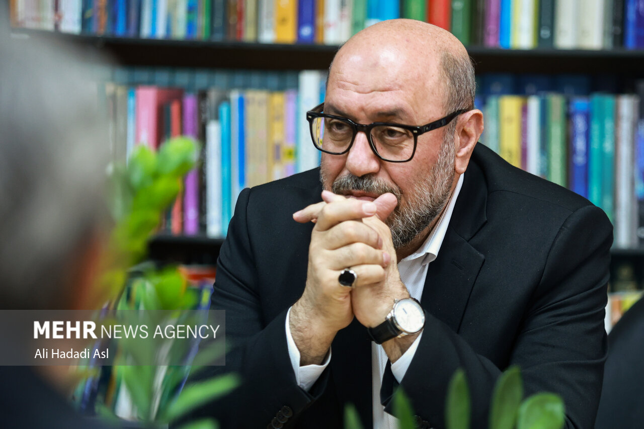 دهقان: تنگه هرمز اهرم تعیین‌کننده ایران در برابر فشارهای آمریکاست