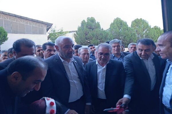کارخانه خمیرکاغذ دنا در هفته دولت با حضور وزیر تعاون افتتاح شد