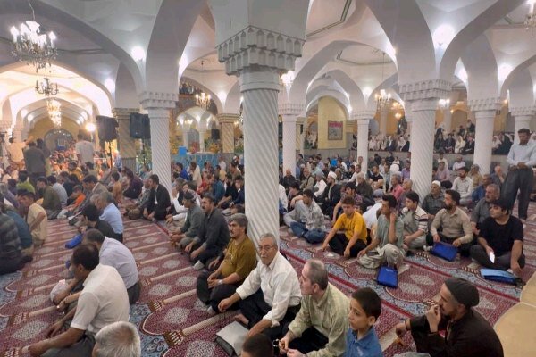 آیین معنوی مولودی‌خوانی و یادواره شمس قریشی در مسجد جامع سنندج برگزار شد