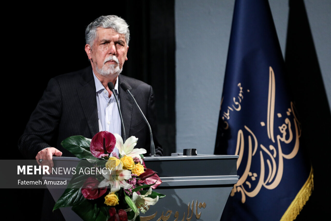 وزیر فرهنگ: پیوند صنعت و فرهنگ، ضامن پویایی اجتماعی است