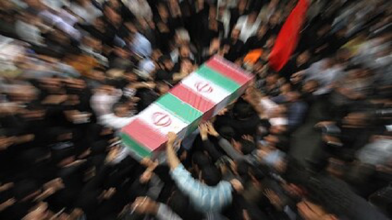 دوبنده خاکی پهلوانان؛ قهرمانانی که تشک کشتی را با میدان شهادت پیوند زدند