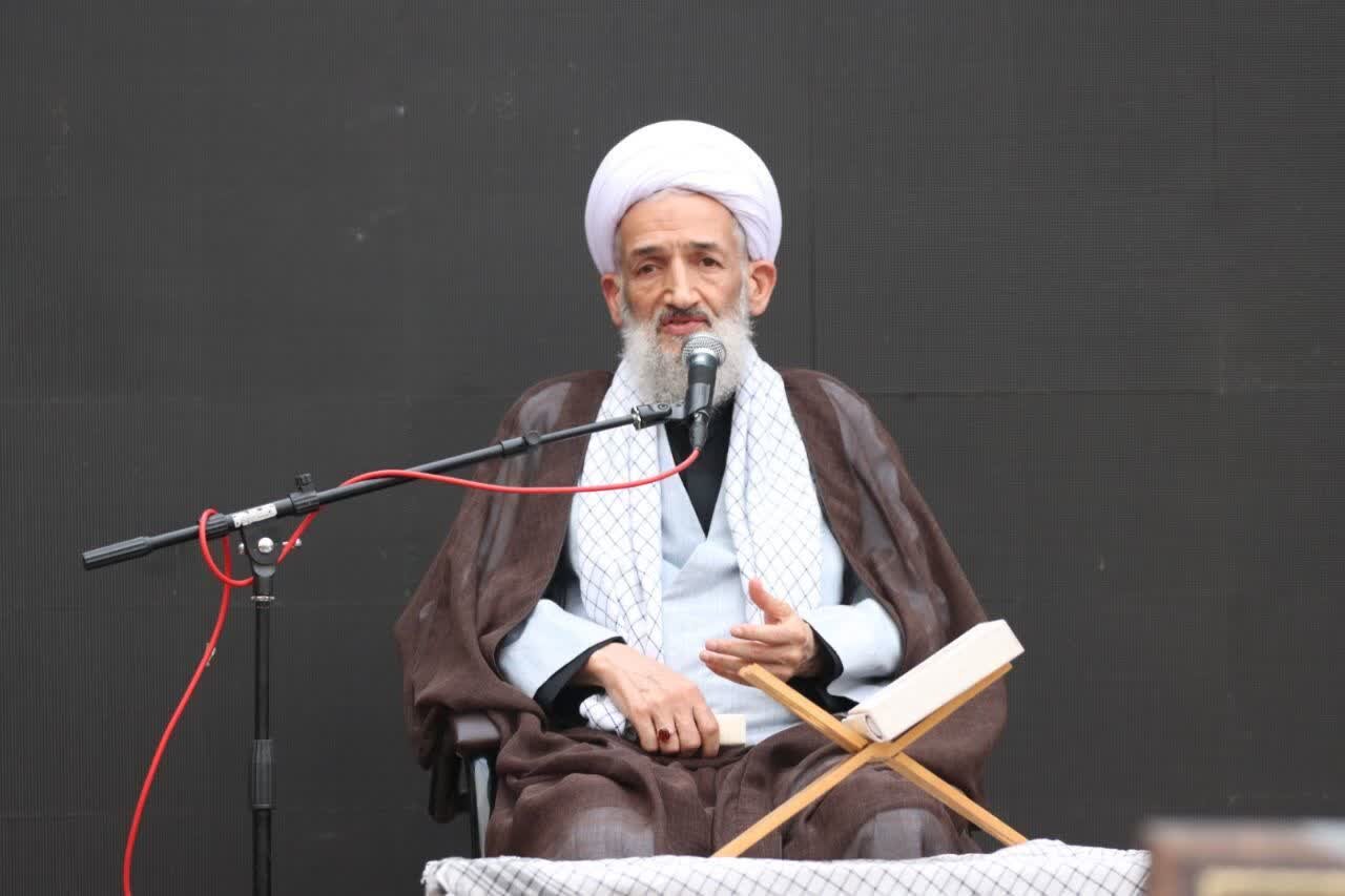 نماینده ولی‌فقیه در مازندران: طلاب بین‌المللی سفیران وحدت و همدلی در جوامع خود هستند