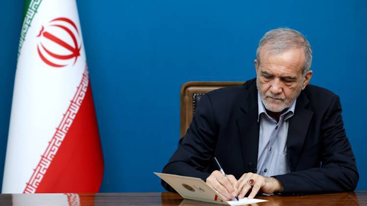 پیام همدردی پزشکیان با دولت و ملت نپال؛ تهران آماده کمک‌رسانی به سیل‌زدگان