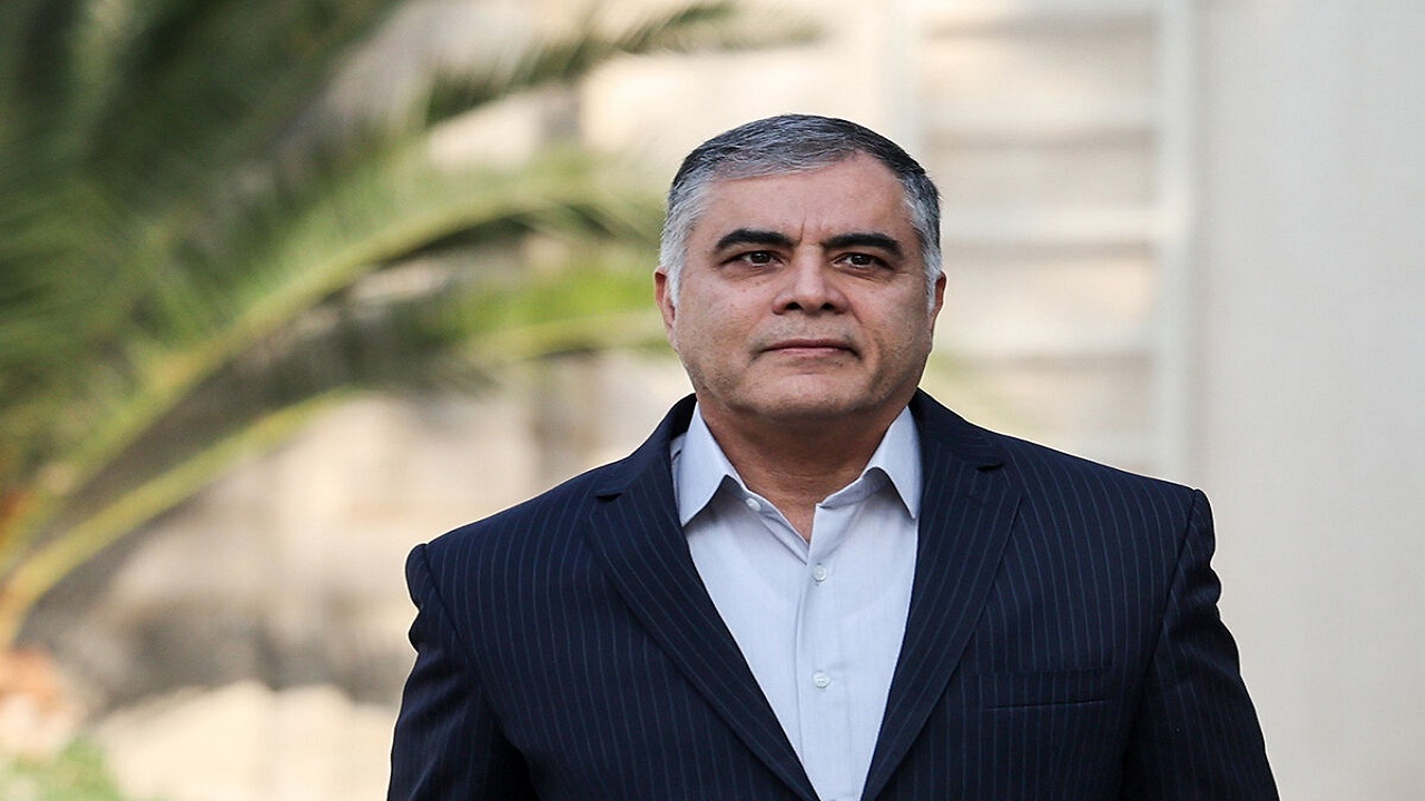 پاک‌نژاد: فروش نفت ایران متوقف نشده؛ با وجود کاهش، صادرات ادامه دارد