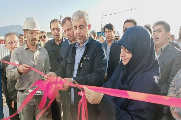 سعیدی: جنوب کرمان در آستانه تحول اقتصادی است؛ از سرمایه‌گذاران حمایت قاطع می‌کنیم