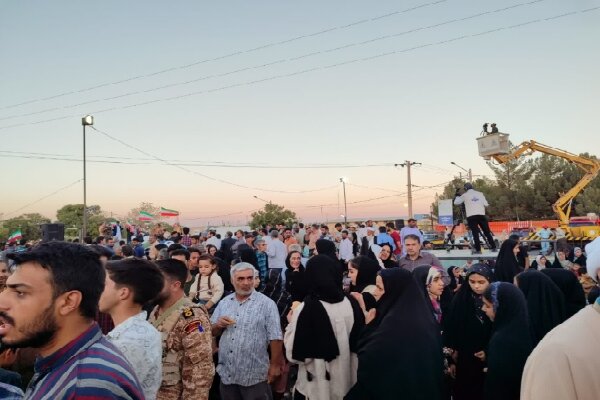 شور هفته وحدت در اسدیه؛ جشن مردمی «امت احمد» با استقبال پرشور مردم برگزار شد