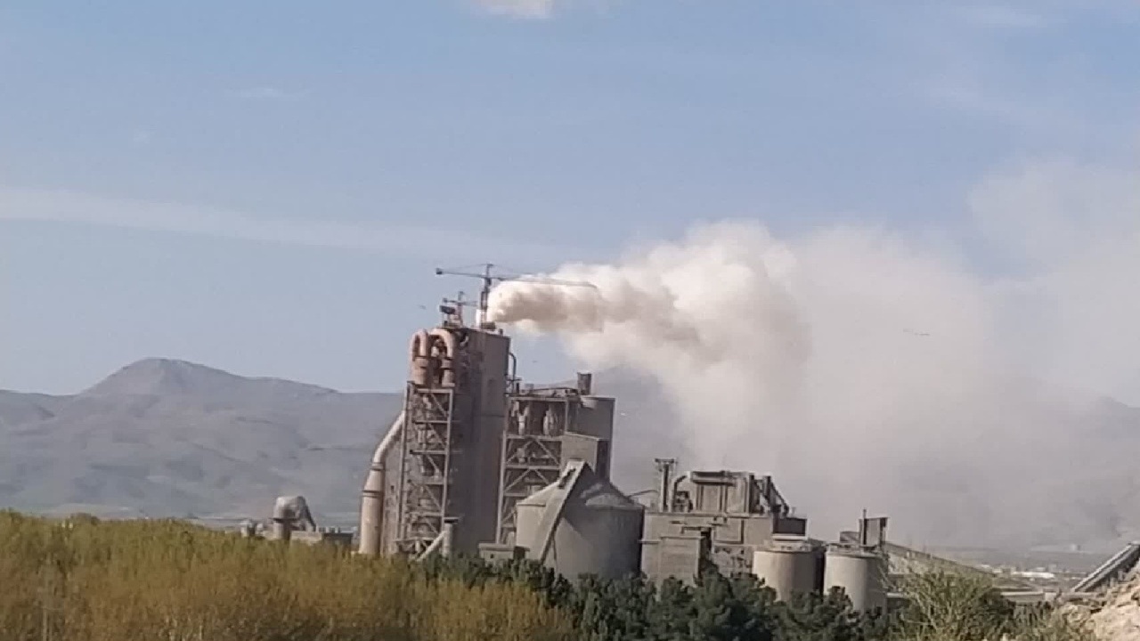 پرونده آلودگی زیست‌محیطی واحد ۳ کارخانه سیمان دورود به دستگاه قضایی رفت
