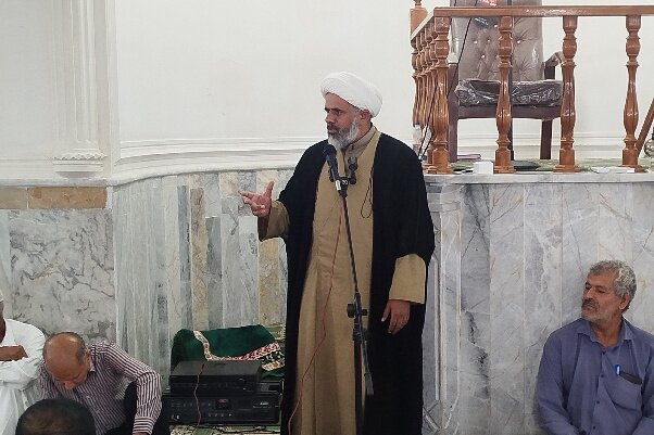 امام جمعه جاسک: همدلی شیعه و اهل سنت سد راه تفرقه‌افکنی دشمنان است