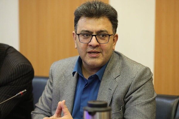 وعده نماینده مجلس برای تسویه بخش عمده معوقات کادر درمان تا پایان شهریور