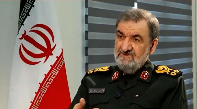 محسن رضایی: بیروت و ضاحیه خط قرمز ایران است؛ اشتباهات نتانیاهو پایان اسرائیل را نزدیک کرده