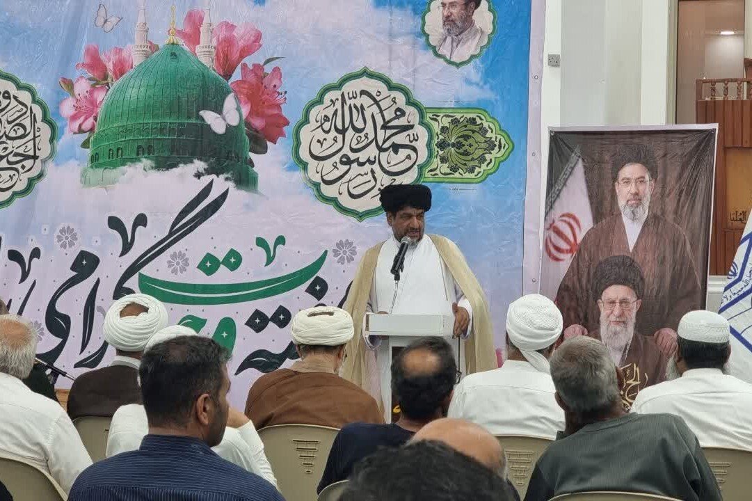 تأکید امام جمعه گناوه بر وحدت به‌عنوان سد محکم در برابر تفرقه‌افکنی دشمن