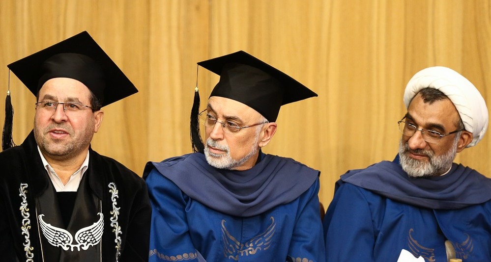 حضور غلامعلی حداد عادل در آیین رونمایی کتاب در مسجد