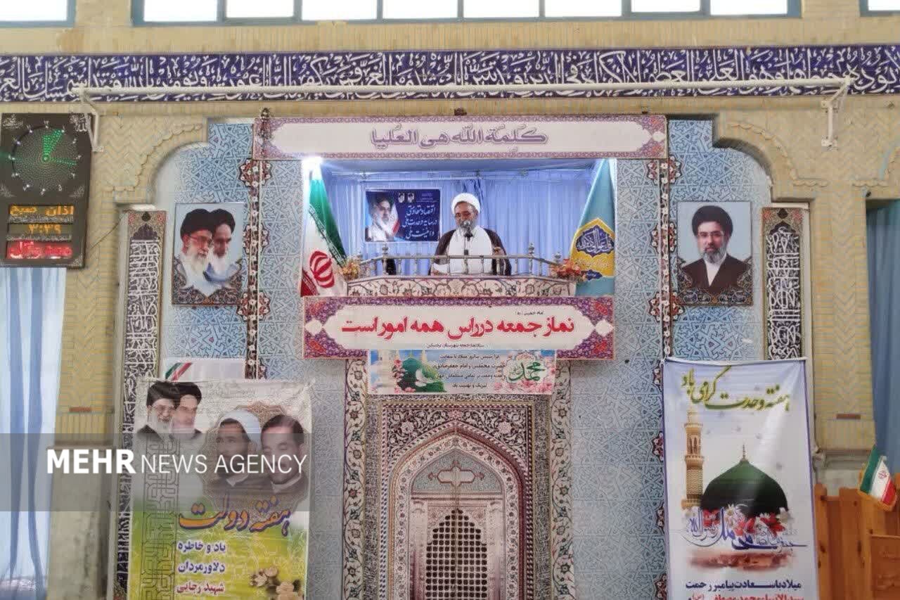 امام جمعه بردسکن: هفته دولت باید به امیدآفرینی و حضور مسئولان در میان مردم منجر شود