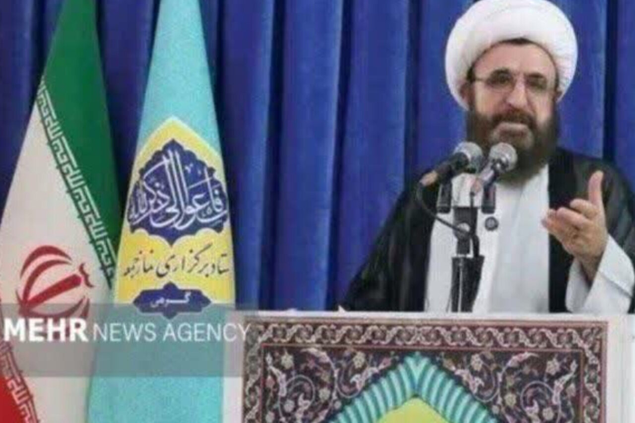 امام جمعه گرمی: دولت عملکرد خود را صادقانه و بدون پرده‌پوشی به مردم گزارش دهد