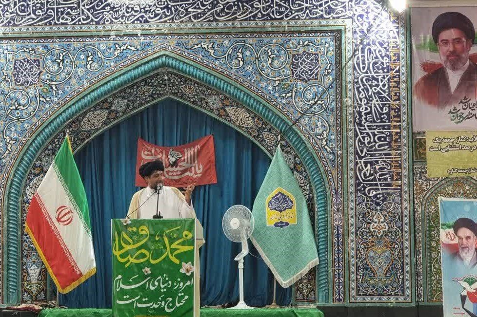 امام جمعه گناوه: وحدت و همدلی ملی کلید خنثی‌سازی توطئه‌های دشمن است