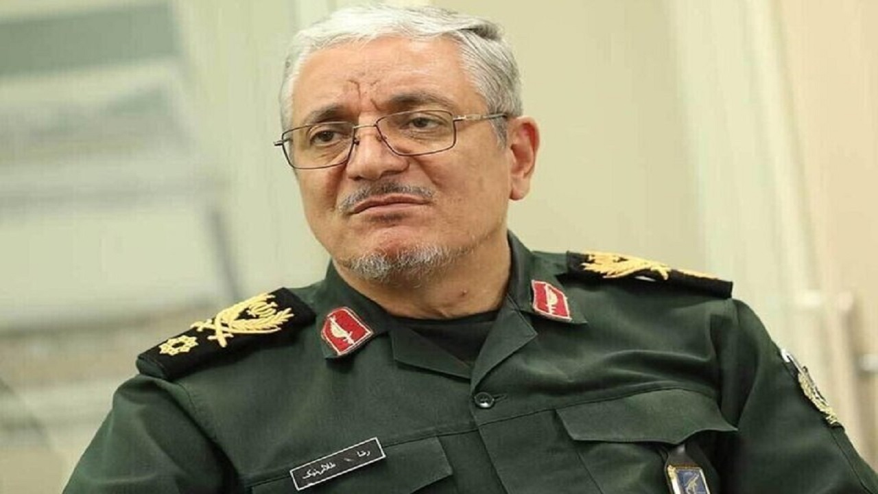 سخنگوی وزارت دفاع: شگفتانه‌های نظامی با رعایت اصل غافلگیری در میدان رونمایی می‌شود