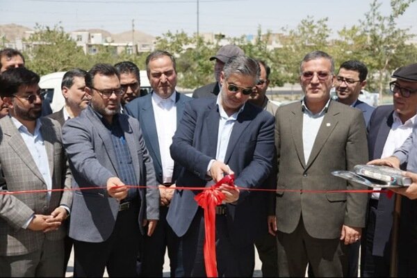 استان مرکزی پیشتاز سرمایه‌گذاری در طرح‌های هفته دولت شد